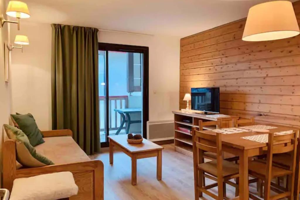 Charmant T3 Avec Vue Montagne Et Parking Privatif Font-Romeu-Odeillo-Via Екстериор снимка